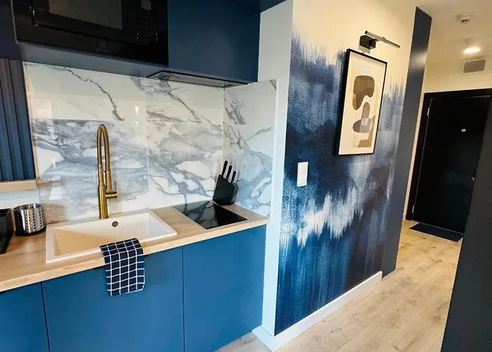 River View Downtown With Balcony