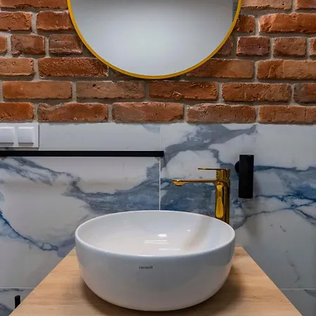 River View Downtown With Balcony Lejlighed