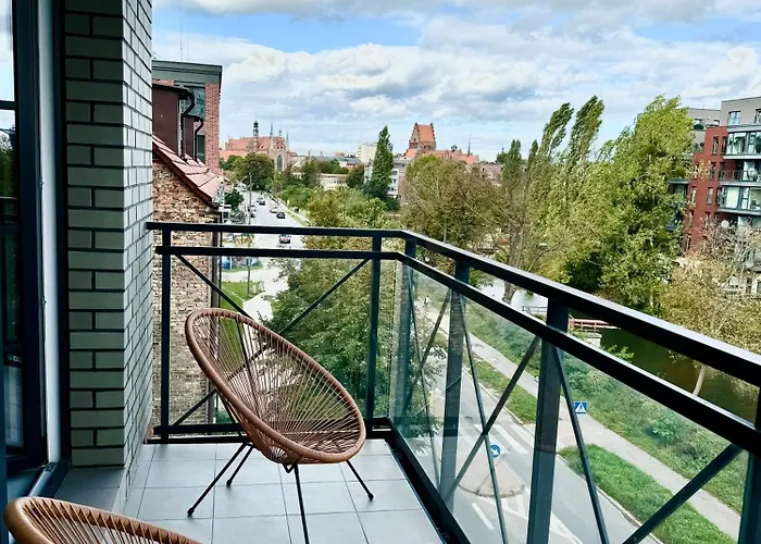 River View Downtown With Balcony *